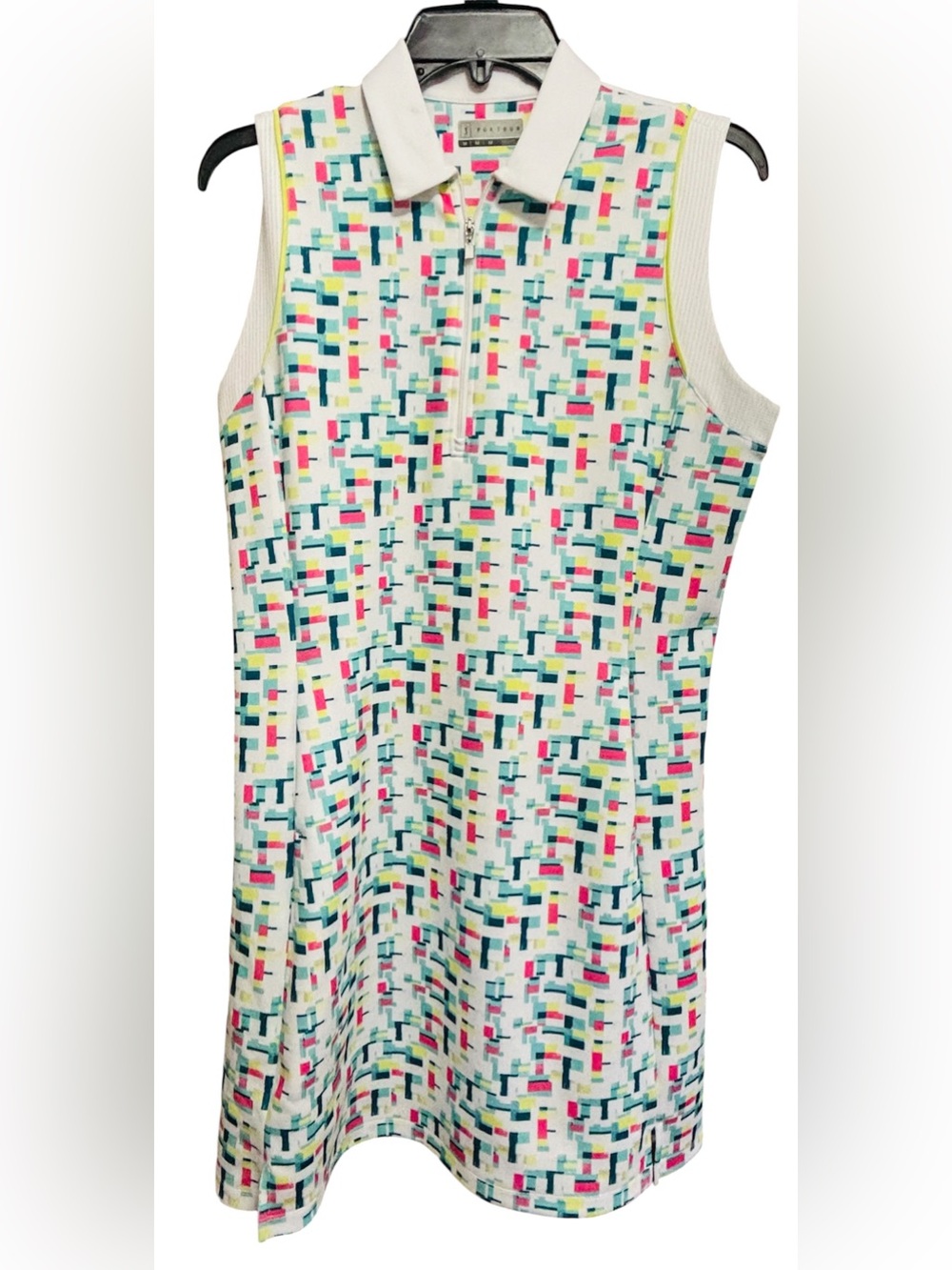 PGA TOUR Sleeveless Golf Dress Medium Geometric Print Quarter Zip